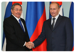 Председатель Правительства Российской Федерации В.В.Путин провел рабочую встречу с Председателем Госсовета и Совета Министров Республики Куба Раулем Кастро