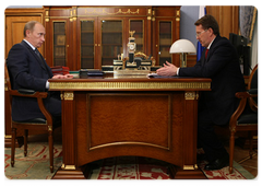 Prime Minister Vladimir Putin met with Minister of Agriculture Alexei Gordeyev