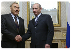 Prime Minister Vladimir Putin met with Kazakh President Nursultan Nazarbayev