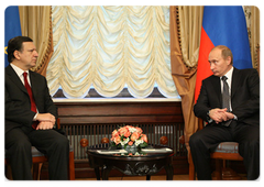 Prime Minister Vladimir Putin had a discussion with European Commission President Jose Manuel Barroso as part of a meeting between the Russian Government and the European Commission
