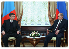 Председатель Правительства Российской Федерации В.В.Путин провел переговоры с Премьер-министром Монголии С.Баяром