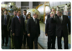 В.В.Путин посетил Государственный космический научно-производственный центр им. Хруничева в Москве