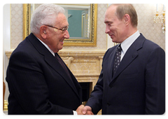 Prime Minister Vladimir Putin met with Henry Kissinger