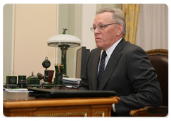 President of the Russian Academy of Sciences Yuri Osipov in a meeting with Vladimir Putin