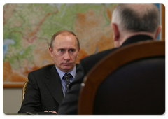 В.В.Путин провел встречу с президентом Дагестана М.Г.Алиевым