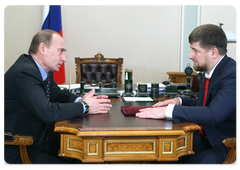 Председатель Правительства Российской Федерации В.В.Путин провел рабочую встречу с Президентом Чеченской Республики Р.А.Кадыровым