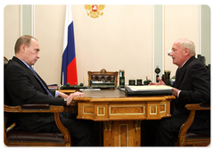 Prime Minister Vladimir Putin met with Tomsk Governor Viktor Kress
