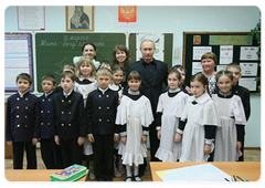 Vladimir Putin visited an Orthodox grammar school in Togliatti and gave it an 18th century icon of Our Lady of Iberia