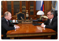 Председатель Правительства Российской Федерации В.В.Путин провел рабочую встречу с президентом Внешторгбанка А.Л.Костиным