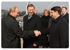 Prime Minister Vladimir Putin inspected the construction of the Western High-Speed Diameter motorway, the largest infrastructure project in St Petersburg