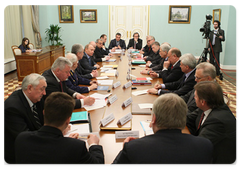 Prime Minister  Vladimir Putin meeting with the leaders of parliamentary parties and groups, and public and political organisations
