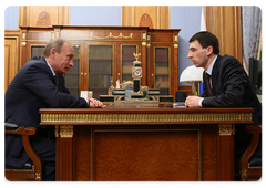 Prime Minister Vladimir Putin meeting with Telecommunications and Mass Communications Minister Igor Shchegolev