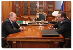 Председатель Правительства Российской Федерации В.В.Путин провел рабочую встречу с губернатором Курганской области О.А.Богомоловым