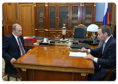 Председатель Правительства В.В.Путин встретился с губернатором Камчатского края А.А.Кузьмицким