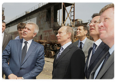 Prime Minister Vladimir Putin visiting the Astrakhan Shipbuilding Production Association