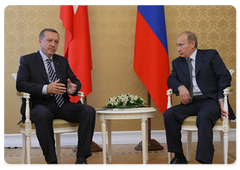 Prime Minister Vladimir Putin meeting with the Prime Minister of Turkey, Mr Recep Tayyip Erdogan, in Sochi