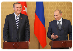 Prime Minister Vladimir Putin and the Prime Minister of Turkey, Recep Tayyip Erdogan, holding a joint press conference following their talks in Sochi