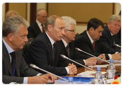 Prime Minister Vladimir Putin taking part in extended bilateral talks