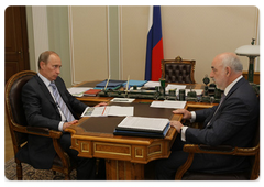 Prime Minister Vladimir Putin at a meeting with Renova Group Board Chairman Viktor Vekselberg