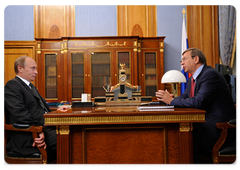 Prime Minister Vladimir Putin meeting with Chairman of the AFK Sistema Board of Directors  Vladimir Yevtushenkov