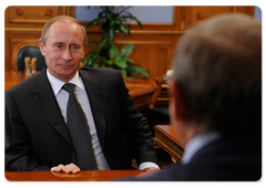 Prime Minister Vladimir Putin meeting with Chairman of the AFK Sistema Board of Directors  Vladimir Yevtushenkov