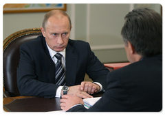 Prime Minister Vladimir Putin met with Minister of Sports, Tourism, and Youth Policy Vitaly Mutko
