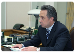 Minister of Sports, Tourism, and Youth Policy Vitaly Mutko at a meeting with Prime Minister Vladimir Putin