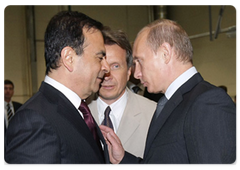 Председатель Правительства Российской Федерации В.В. Путин, находящийся с рабочей поездкой в Санкт-Петербурге,  принял участие в церемонии открытия завода «Ниссан»