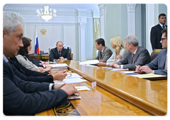 Prime Minister Vladimir Putin chairing a meeting on economic issues