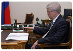 В.В.Путин провел встречу с главой Центрального банка России С.М.Игнатьевым