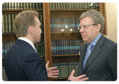First Deputy Prime Minister Igor Shuvalov and Deputy Prime Minister and Finance Minister Alexei Kudrin at a meeting of the Supreme Body of the Customs Union of Russia, Belarus and Kazakhstan held at the level of the heads of government