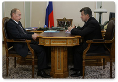 Председатель Правительства РФ Владимир Путин провел рабочую встречу с губернатором Ярославской области Сергеем Вахруковым