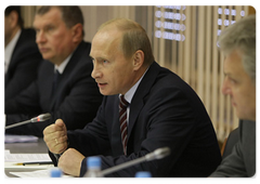 Prime Minister Vladimir Putin conducting a meeting on the state of and measures to develop ferrous metallurgy