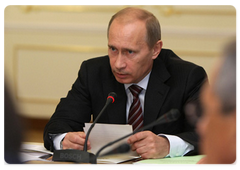 Prime Minister Vladimir Putin at a meeting of the Government Commission on Budget Estimates for the Following Fiscal Year and Planning Period