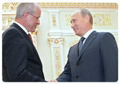 Prime Minister Vladimir Putin meeting with Berthold Huber, President of German metalworkers’ union IG Metall