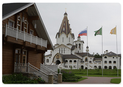 Председатель Правительства Российской Федерации В.В.Путин посетил остров Валаам, где вместе с Патриархом Московским и всея Руси Кириллом осмотрел Валаамский монастырь