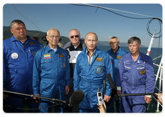 Prime Minister Vladimir Putin told journalists about his descent to the bottom of Lake Baikal aboard the Mir-1 submersible and answered  questions