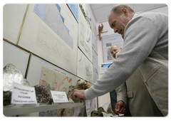 В.В.Путин посетил Байкальский музей Иркутского научного центра Сибирского отделения Российской Академии наук, расположенный в поселке Листвянка