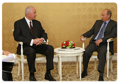 Prime Minister Vladimir Putin meeting with Venezuelan Minister of Energy and Petroleum Rafael Ramirez