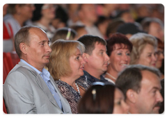 Prime Minister Vladimir Putin and his wife Lyudmila during a concert of iconic jazz singer Larisa Dolina in Sochi