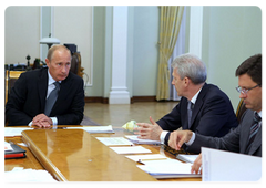 Prime Minister Vladimir Putin at a meeting on nanotechnologies development strategy