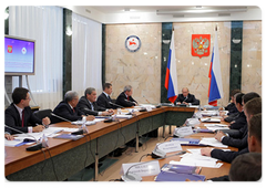 Prime Minister Vladimir Putin during a meeting in Mirny on the implementation of instructions issued by the President and the Government related to the socio-economic development of the Republic of Sakha (Yakutia)