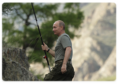Председатель Правительства Российской Федерации В.В.Путин взял в понедельник однодневный отпуск и провел его в Тыве