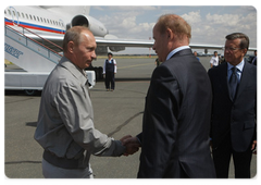 Prime Minister Vladimir Putin, on a working trip to the Orenburg Region, visiting the Eksperimentalnoye farm