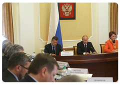 Председатель Правительства Российской Федерации В.В.Путин провел совещание по вопросам уборки урожая в 2009 году