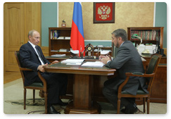 Председатель Правительства Российской Федерации В.В.Путин провел рабочую встречу с руководителем Федеральной службы по тарифам С.Г.Новиковым