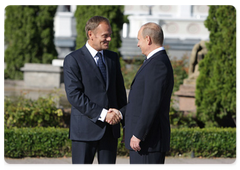 Prime Minister Vladimir Putin meeting with Polish Prime Minister Donald Tusk