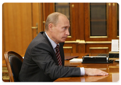 Prime Minister Vladimir Putin at a meeting with Vladimir Dmitriyev, Chairman of Vnesheconombank (Bank for Development and Foreign Economic Affairs)