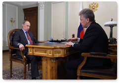 В.В.Путин провел рабочую встречу с Министром промышленности и торговли Российской Федерации В.Б.Христенко