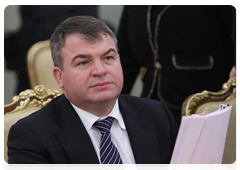 Defence Minister Anatoly Serdyukov at the Government Presidium meeting